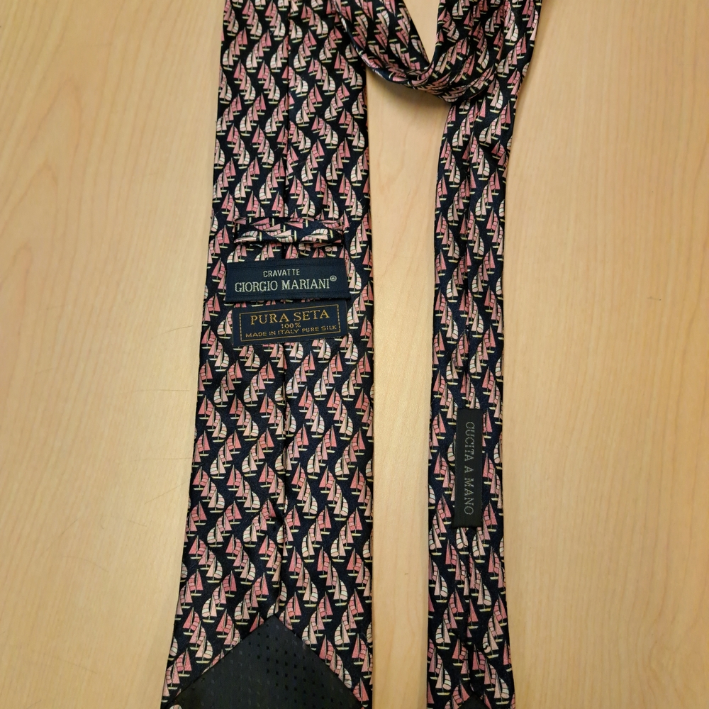 Giorgio Mariani Silk Tie with Black and Pink Geometric Design